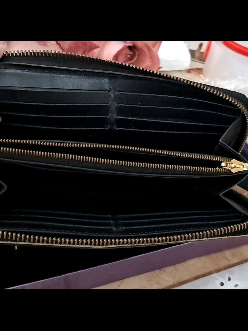 Authentic Louis Vuitton Suhali leather zippy wallet  -Black,gold-Tone studs - Picture 6 of 11